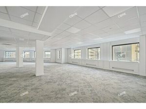 Location Local Professionnel 503m²