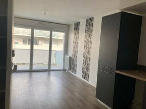 Location Appartement 2 pièces 39m² FLEURY SUR ORNE 14123