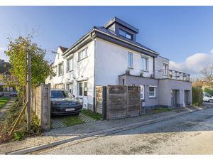 Huis te koop in Dilbeek met 4 slaapkamers