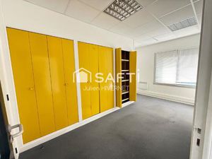 Location bureau 4 pièces 65 m² à Saint-Martin-des-Champs (29600)