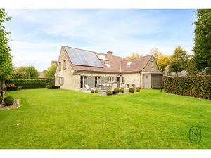 Huis te koop in Waregem met 4 slaapkamers