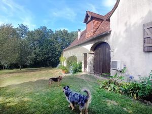 Enclos béarnais et dépendance