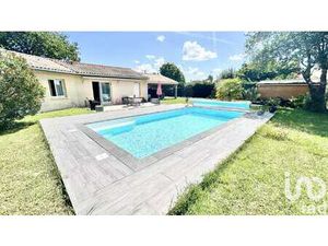 Vente Maison Piscine à Gauriaguet (33240) : à vendre Piscine / 120m² Gauriaguet