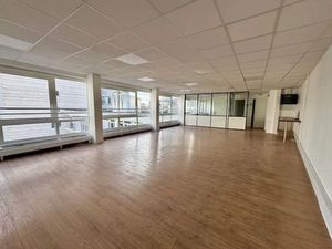 BUREAUX LUMINEUX A LOUER