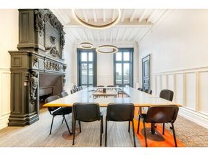 Location Local Professionnel 1 121m²