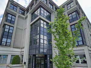 Location Local Professionnel 127m²