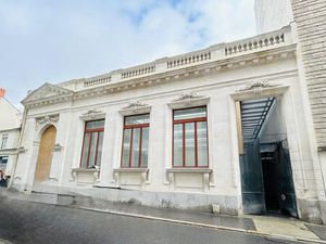 Location Local Professionnel 344m²