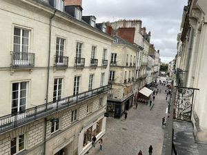 Location Local Professionnel 95m²