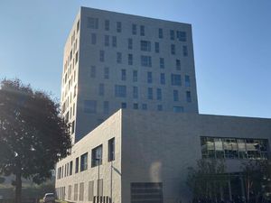 Location Local Professionnel 280m²