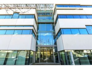 Location Local Professionnel 437m²