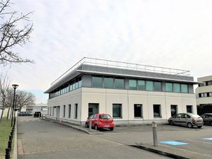 Location Local Professionnel 419m² BLAGNAC 31700