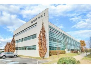 Location Local Professionnel 800m²