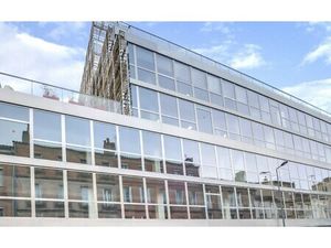 Location Local Professionnel 635m²