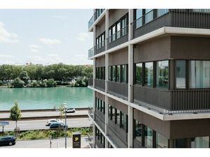 Achat Local Professionnel 2 353m²