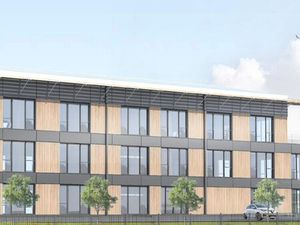 Achat Local Professionnel 2 017m²