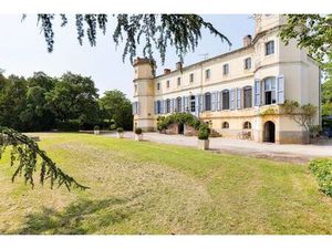 Maison de 7 chambres de luxe en vente à Saint-Sulpice-la-Pointe  Occitanie
