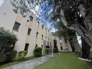 Location Local Professionnel 260m²