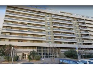 Location Local Professionnel 3 729m²