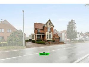 Huis te koop in Eeklo met 4 slaapkamers