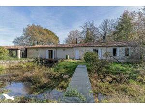 Vente maison 9 pièces 252 m² Ludon-Médoc (33290)