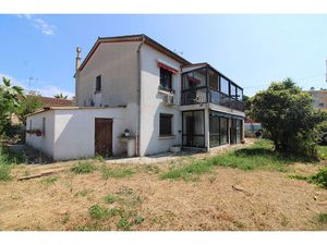 Vente maison 7 pièces 181m2 Le Pradet 83220 - 550000 € - Surface Privée