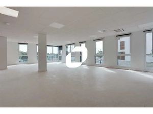 A LOUER  Bureau ERPéable avec terrasse