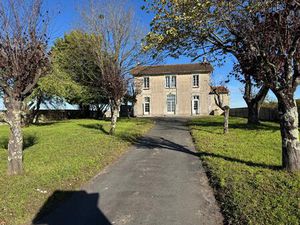 Achat : Maison (16250)