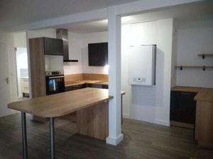 Location Appartement 4 pièces à Laval Centre-Ville Préfecture (53000) : à louer 4 pièces /