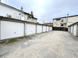 Location garage à Bordeaux (33000)