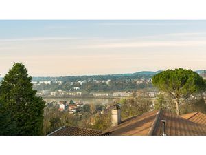 Rare Exclusivité Maison d'architecte 213m2 surplombant une