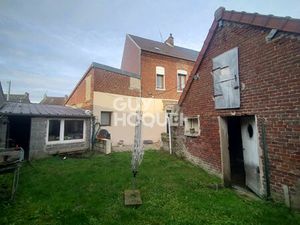 Maison de ville à vendre à PÉRONNE (80200)  avec jardin  4 chambres et 2 garages