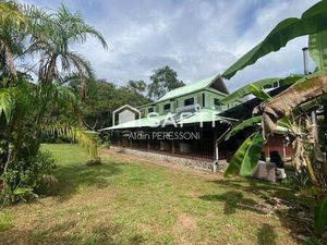 Propriété de style Créole T6 sur parcelle de 1Ha Piscine
