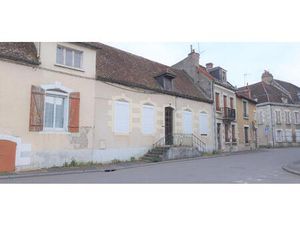 Maison ancienne avec vue Loire - 10 pièces - Jardin - Grand potentiel  à rénover.