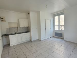 PONT STE MAXENCE CENTRE VILLE