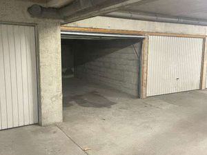 Location Garage box et parking à Saint-Gilles-Croix-de-Vie (85800) : à louer / Saint-Gille