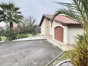 Maison plain-pied – 4 chambres – 2133 m² de terrain – Piscine – Sans vis-à-vis