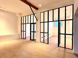 Bureau / Local / stockage / entrepôt / garage