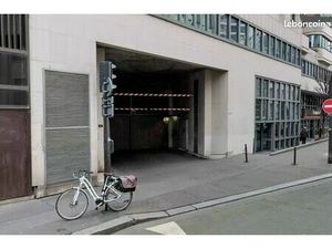 Parking Moto/Scooter 1 rue DAREAU sécurisé PARIS 14