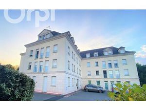 Location appartement  m² T-4 à Senlis  1 500 €