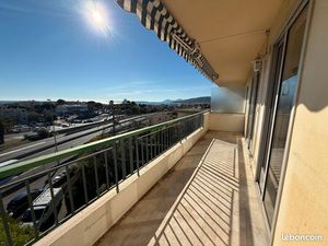 Appartement antibes + box fermé et cave