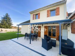 MAISON À VENDRE DE 8 PIÈCES DE 116 00 M²