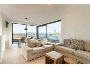 Penthouse-duplex spacieux (135 m²) avec 3 chambres  terrass