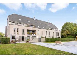 Duplex prêt à emménager avec piscine