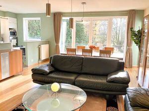 Charmant appartement très lumineux avec vue + parking + cave