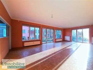 Lumineux appartement 2 chambres avec terrasse