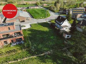 Nouvelle construction avec espace commercial