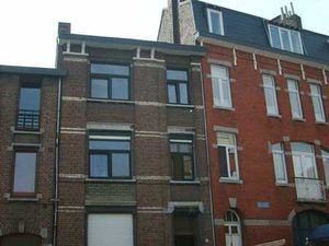 A Louer Quartier Laveux