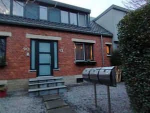 BEAU appartement Triplex 3ch sur 2 étages + caves et jardin