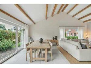 Maison familiale lumineuse et spacieuse avec potentiel à Duf