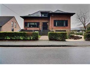 Maison 4 façades à rénover